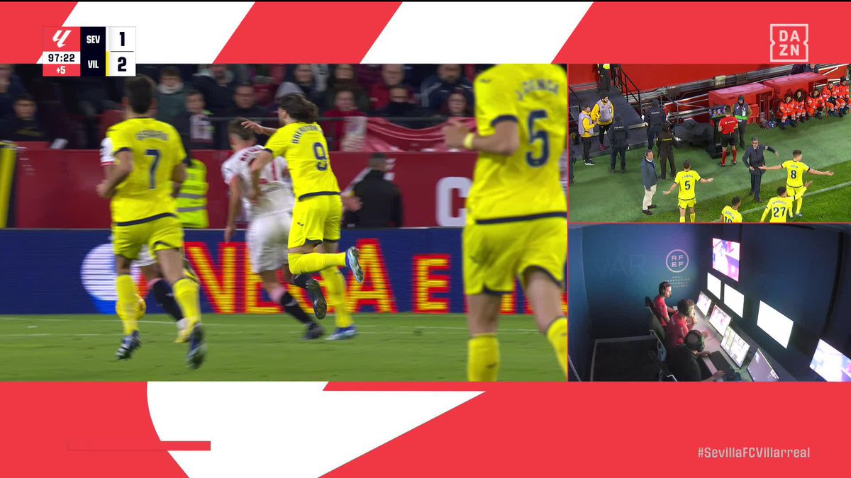 Anulado el gol que suponía el 1-2 del Villarreal CF por falta de Ben Brereton a Kike Salas 🧐 👉🏻 El árbitro revisó la acción tras el aviso del VAR #LALIGAenDAZN ⚽️