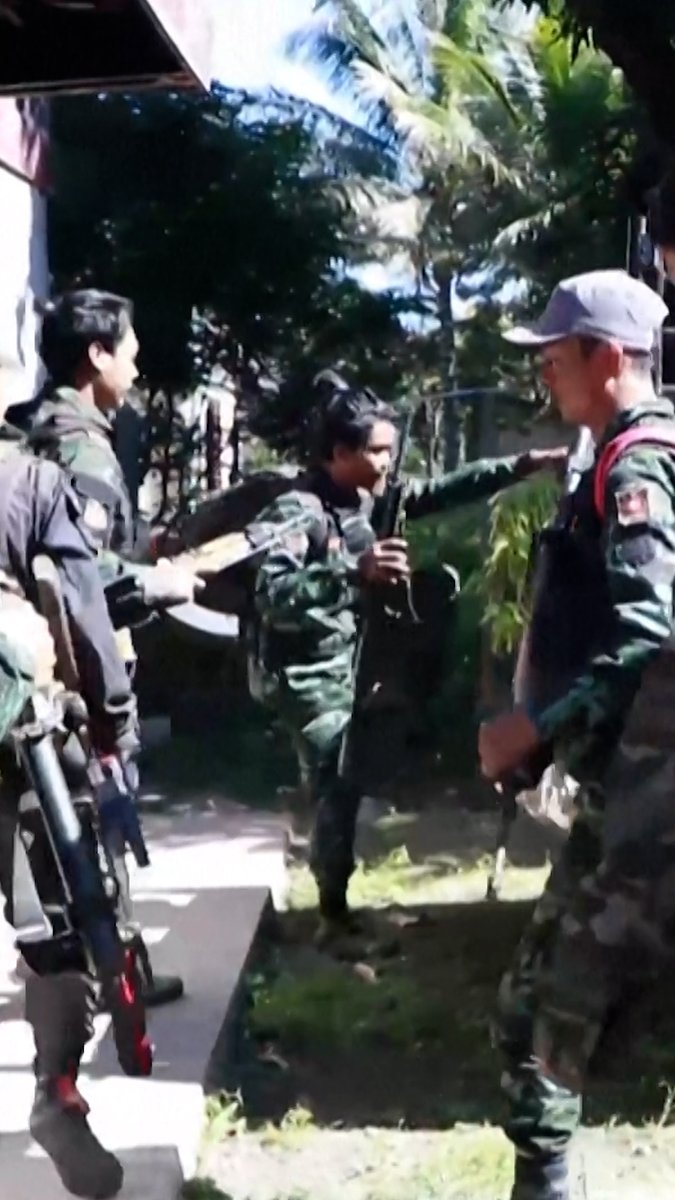 တိုက်ပွဲပြင်းထန်နေတဲ့ လွိုင်ကော်မြို့