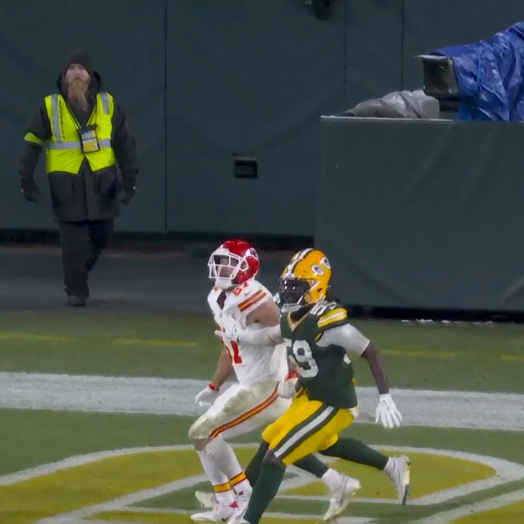 Rules analyst Terry McAulay breaks down whether there should have been pass interference on either of these deep balls.