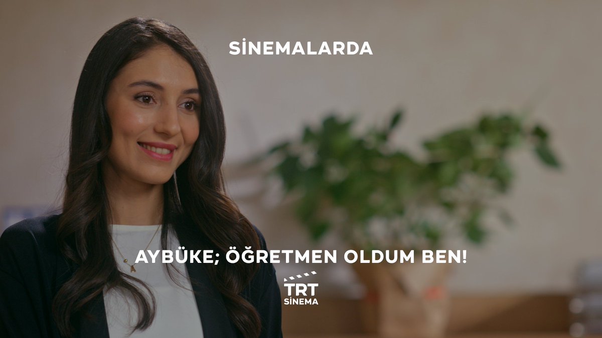 PKK’lı teröristlerin hain saldırısı sonucu 22 yaşında şehit olan öğretmen Şenay Aybüke Yalçın’ın hayatı beyaz perdede izleyicileri ile buluşuyor. 🇹🇷 TRT ortak yapımı "Aybüke; Öğretmen Oldum Ben!" tüm Türkiye'de sinemalarda. #TRTSinema🎬 #AybükeÖğretmenOldumBen