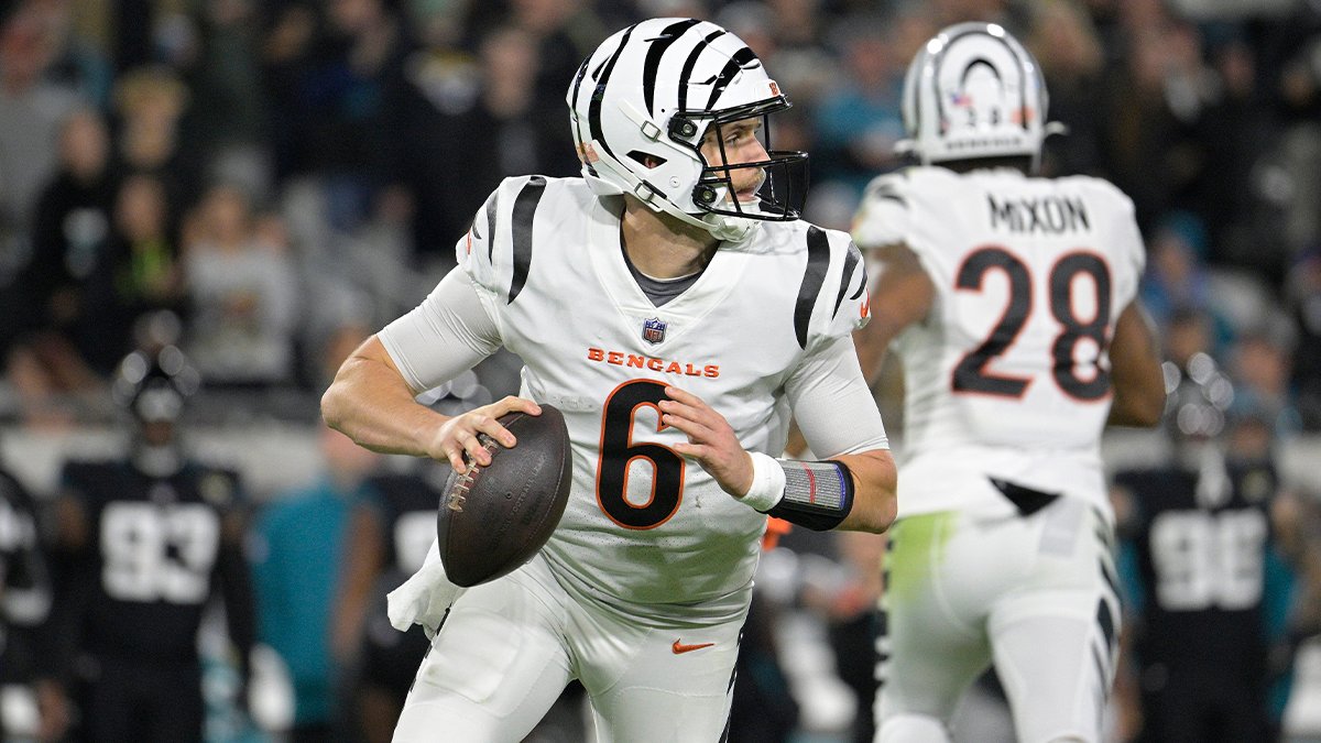 In the biggest moment of his career so far, Jake Browning stepped up and kept the Cincinnati Bengals in the playoff hunt. 🔥