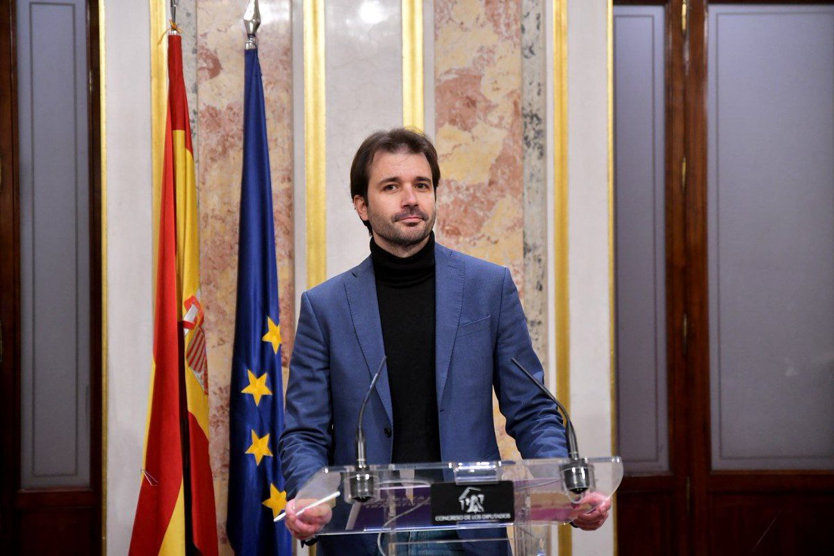 Podemos asegura su capacidad de acción política pasando al grupo mixto. Nuestro objetivo: tener fuerza y capacidad para transformar nuestro país. 📹Javier Sánchez Serna