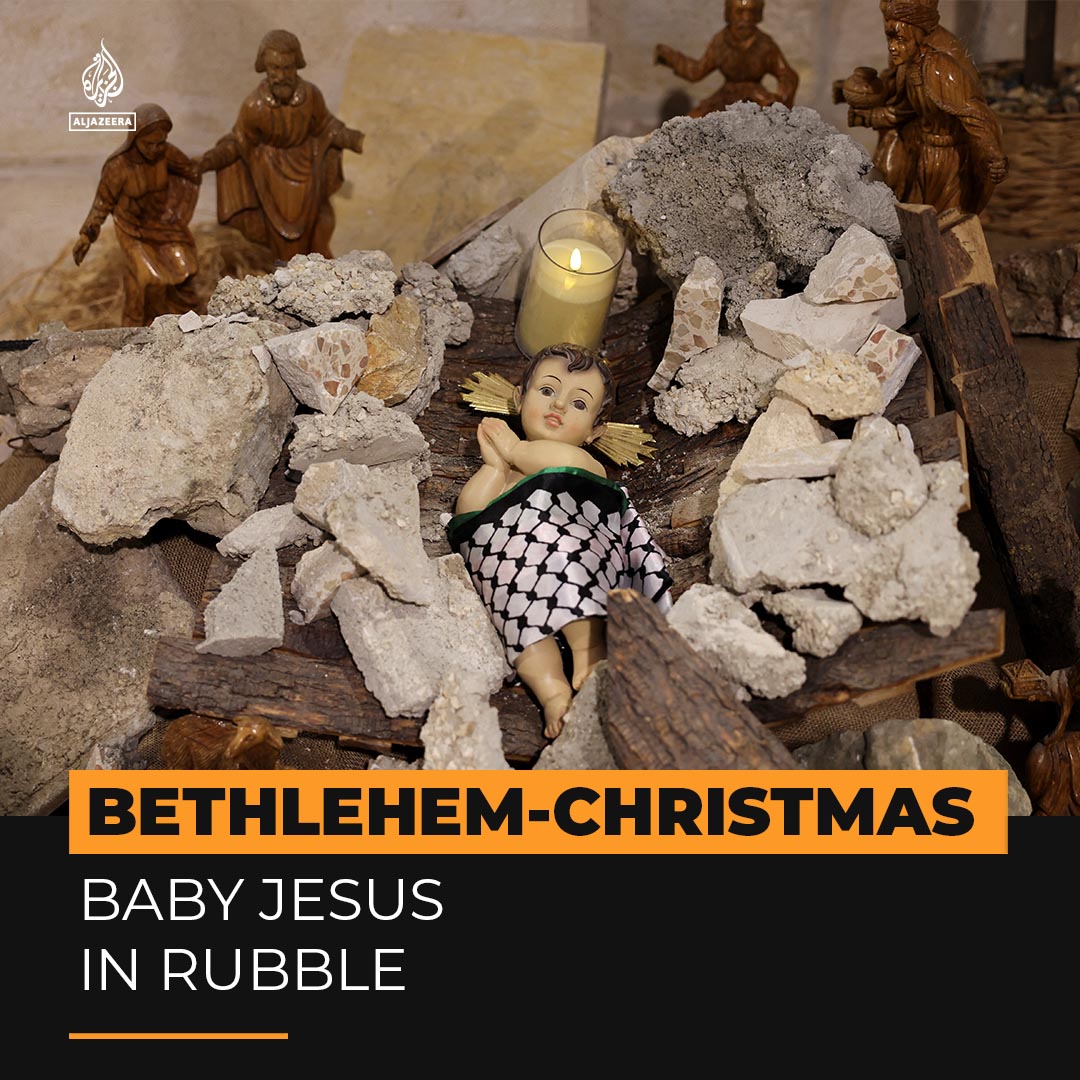 “This is what Christmas looks like in Palestine.” A church in the occupied West Bank has changed this year’s nativity scene, laying baby Jesus in the rubble, to show solidarity with the people of Gaza ⤵️