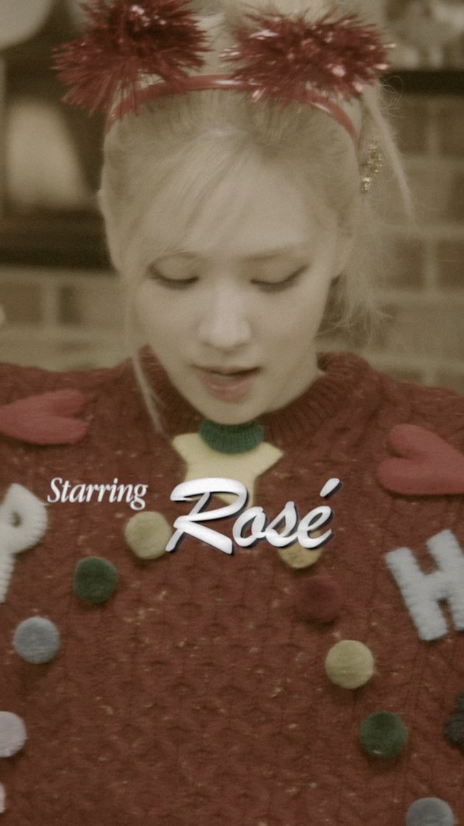 Season’s Greetings: From HANK &amp; #ROSÉ To You [2024] - Exclusive Video Preview Watch Rosé &amp; Hank create DIY Christmas Sweaters for the holiday season from ‘Season’s Greetings: From HANK &amp; ROSÉ To You [2024]’ #로제 #BLACKPINK #블랙핑크 #Seasons_Greetings #fromHANKandROSÉtoyou #YG