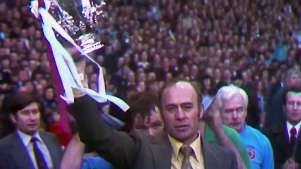 Remembering Ron Saunders, four years on from his passing. 💜💙 #AVFC