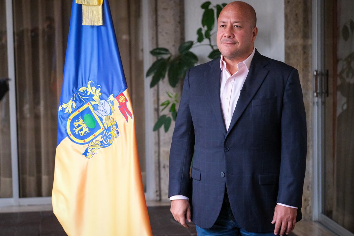 Inicia un nuevo ciclo entre la Universidad de Guadalajara y el Gobierno de Jalisco, con las condiciones para trascender con voluntad, respeto a su autonomía y un presupuesto sin ataduras políticas. Conoce la iniciativa que enviaré al Congreso de Jalisco para tener la U. de G. que Jalisco necesita: