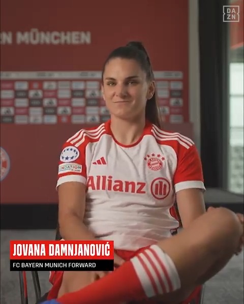 A cousin's love... Chelsea's Jelena Čanković and Bayern's Jovana Damnjanović 🫶☺️ Ultimate 5-a-side | #UWCLonDAZN