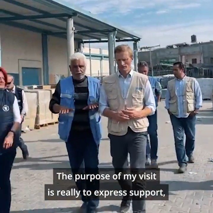 Our staff are not safe. There is starvation. We cannot distribute the aid we have. Today, from inside #Gaza, WFP's Deputy Executive Director Carl Skau describes what he witnessed on the ground. We need a humanitarian ceasefire.