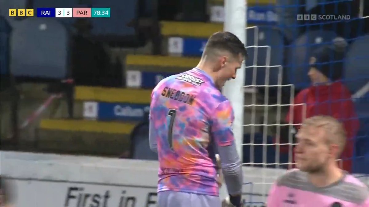 It's the game you don't want to end. โฝ๏ธ Moments after Raith Rovers have a strong claim for a penalty, Callum Smith fires them level against Partick Thistle. And that's not the end of the goalscoring either... ๐บ Watch live on the BBC Scotland channel #BBCFootball