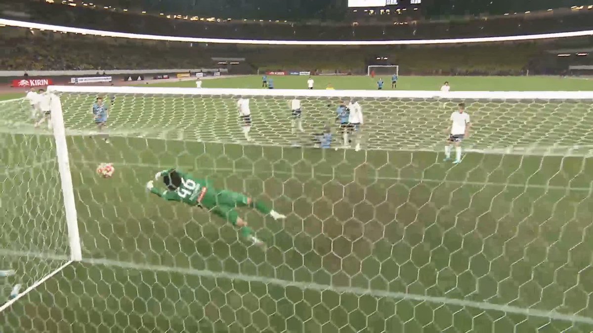 【速報！】サッカー #天皇杯⚽決勝 川崎フロンターレ 怒涛の攻撃 キーパー松本健太選手が守り切る 川崎 0－0 柏（延長後半13分） 📺総合でLIVE中！ 試合を最初から見るなら同時･見逃し配信 ▶️ (NHKプラス) 🌏特設サイトでも速報中！ ▶️