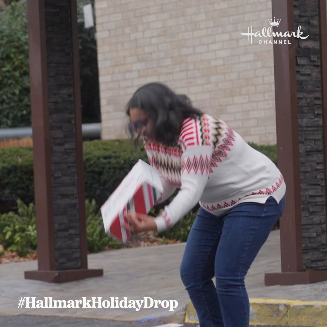 Ready to win like the other #HallmarkWinners? San Diego & Dallas, Re-Tweet with #HallmarkHolidayDrop and #ChristmasOnCherryLane #contest for a chance to win a gift box dropped at your door for the premiere of #ChristmasOnCherryLane at 8/7c! Rules: