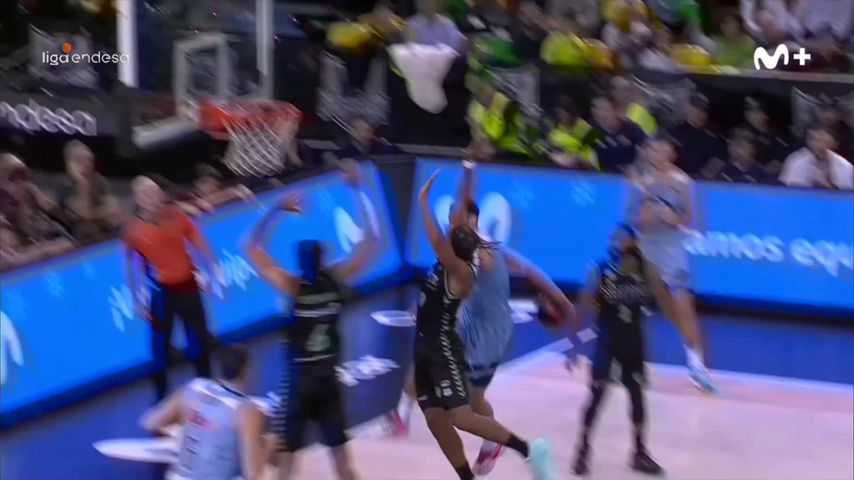 🤩🤩🤩🤩🤩🤩🤩🤩 ¡Qué 𝘼𝙎𝙄𝙎𝙏𝙀𝙉𝘾𝙄𝘼 𝘿𝙀 𝙁𝘼𝙉𝙏𝘼𝙎𝙄́𝘼 se ha sacado de la manga Stefan Momirov... POR DETRÁS DE LA ESPALDA para que la reviente Rudan! 📺 Basket en Movistar Plus+ | #ListosParaRomperla #LigaEndesa | Río Breogán
