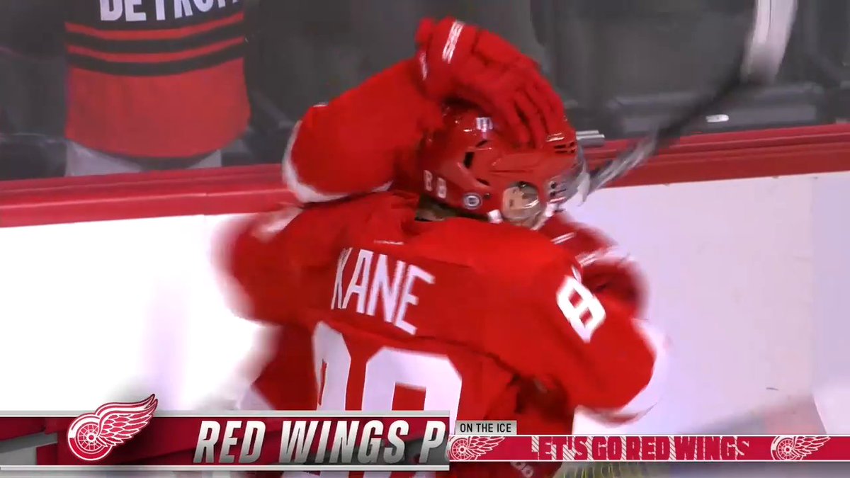 DEBRINCAT TO KANE 🚨 Patrick Kane (Patrick Kane) has scored his first goal as a member of the Detroit Red Wings!