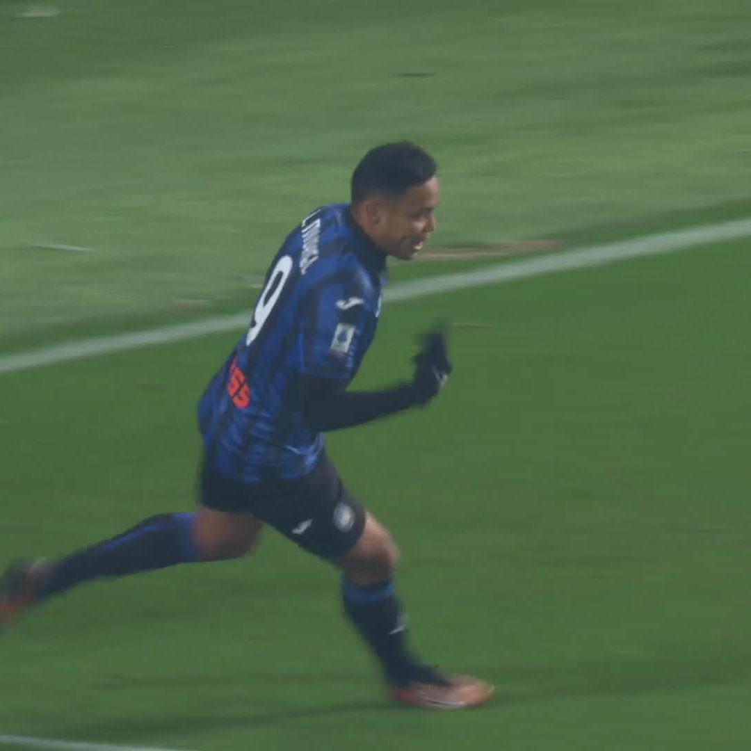 🇨🇴🤯 Luis Muriel with an INSANE backheel finish at 90+5' to win the game for Atalanta vs Milan... incredible!