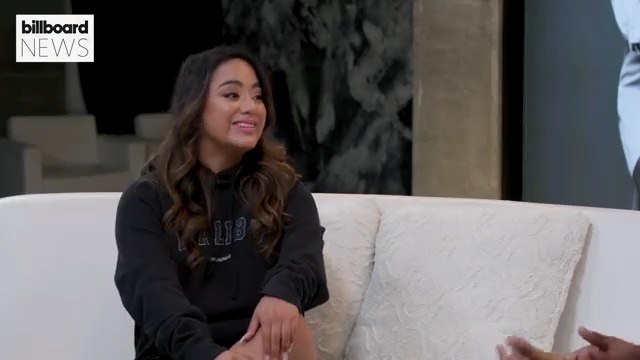 A sisterhood that will last forever ❤️ @allybrooke talks about recently reuniting with ♕MsJane & reflecting on their #FifthHarmony days. Watch her #BillboardNews interview: