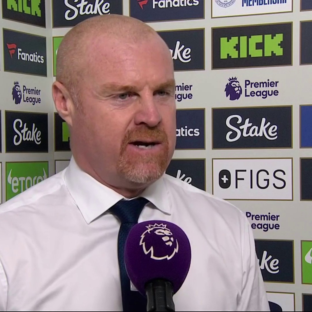 "Those silly dances and all the nonsense everyone gets up to, he just runs over to corner in a very authentic manner" 😅 Sean Dyche was 'absolutely delighted' with Lewis Dobbin's celebration for Everton's second goal against Chelsea 😂