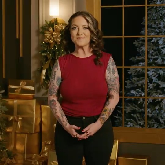 You heard her! 😉 Don't forget to watch Ashley McBryde perform on #CMAchristmas this Thursday at 8/7c on ABC!🎄