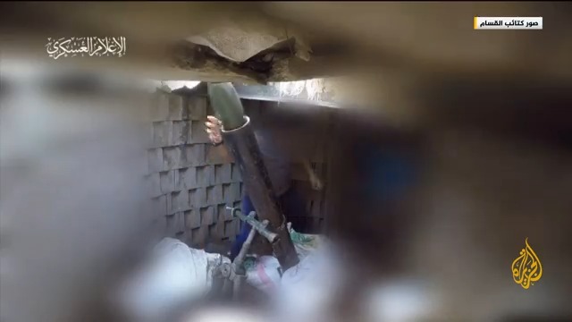 صور بثتها كتائب القسام لما قالت إنها استهداف لقوات الاحتلال بقذائف الهاون في محاور التوغل #حرب_غزة #الأخبار