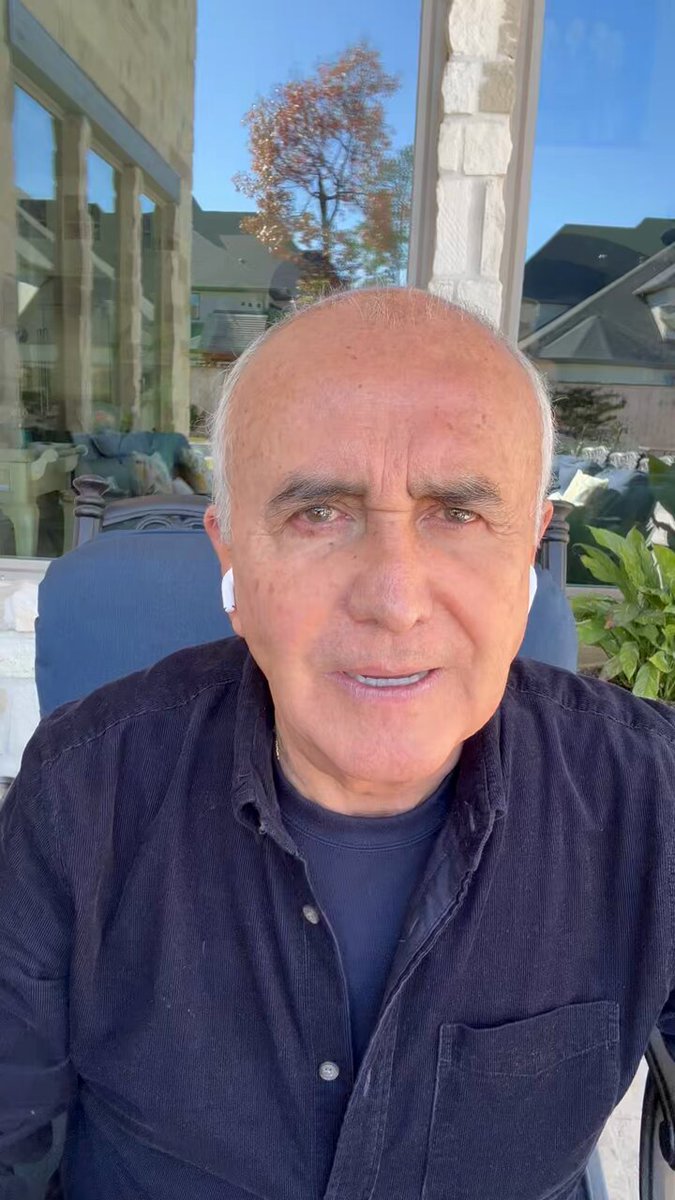 “Al diablo con sus Instituciones” fue el grito tipludo de un viejo acomplejado que cumple sus amenazas. Ahora se va v.s. el IFT, INAI y COFECE, en lo que el TEPJF se tambalea. Nos quedan 6 meses de sufrimiento extremo. #UnderMyWriting #UMW