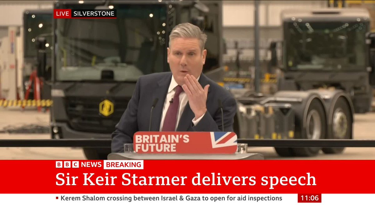 "We will oppose the [Rwanda] scheme this evening, for a number of reasons. It won't work, it'll cost a fortune... and it's against our values," Sir Keir Starmer says He calls the government's Rwanda legislation a "gimmick" Follow live