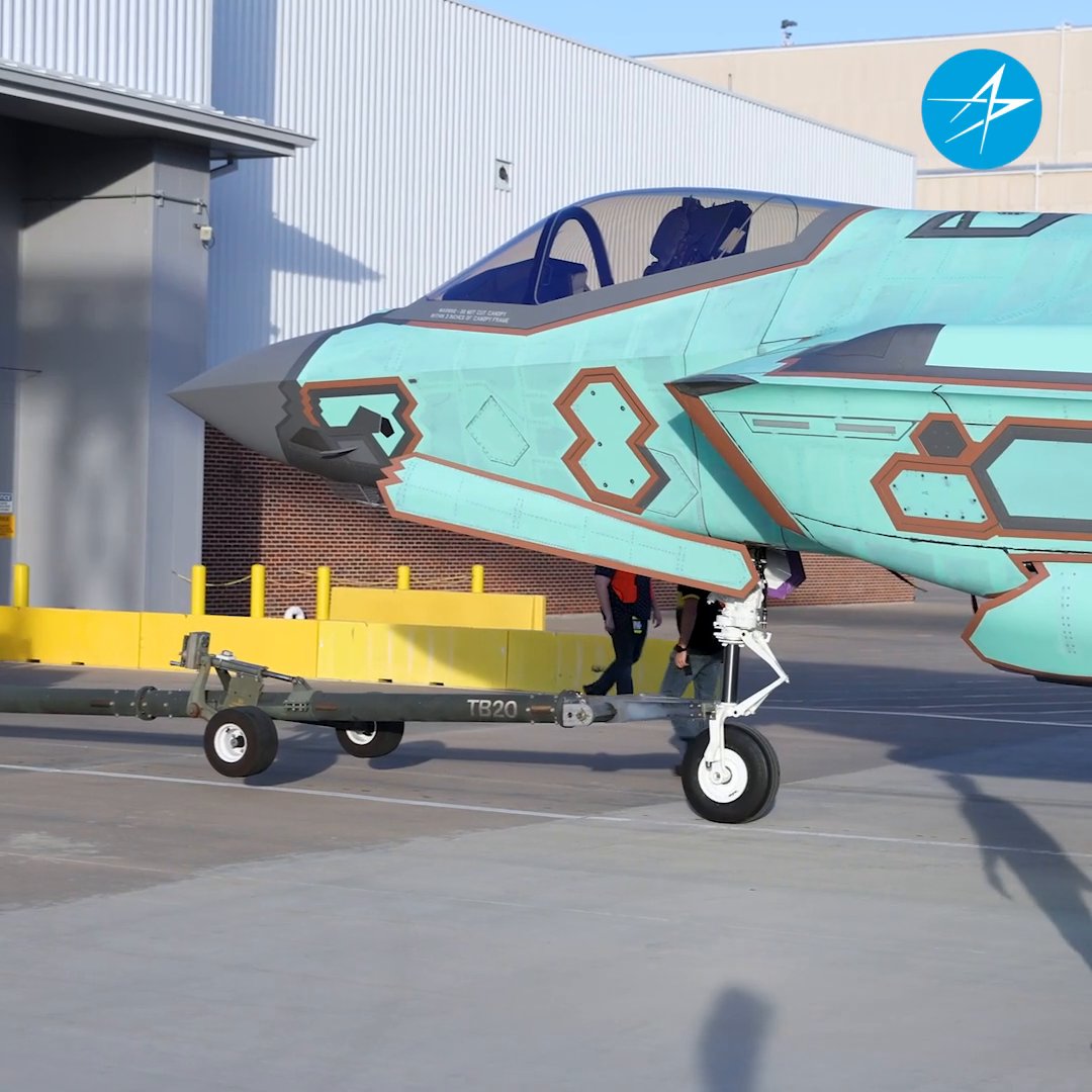 Celebrating the reveal of Belgian Air Force🇧🇪's first F-35A Lightning II was our week's highlight. 🙌 Take a look at how the jet came together: