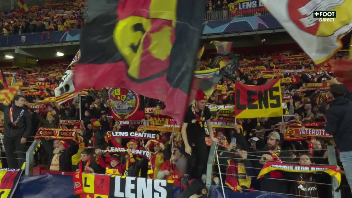 Les Corons à Bollaert. 🤩❤️💛 🎥 CANAL+ Foot