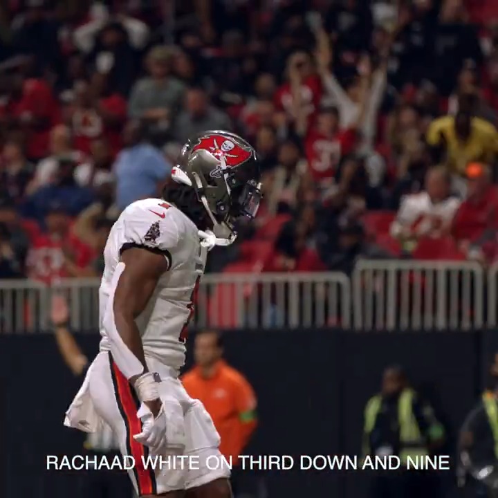 "THAT'S HOW YOU RUN THE FOOTBALL." 🗣 #ProBowlVote Rachaad White 1️⃣