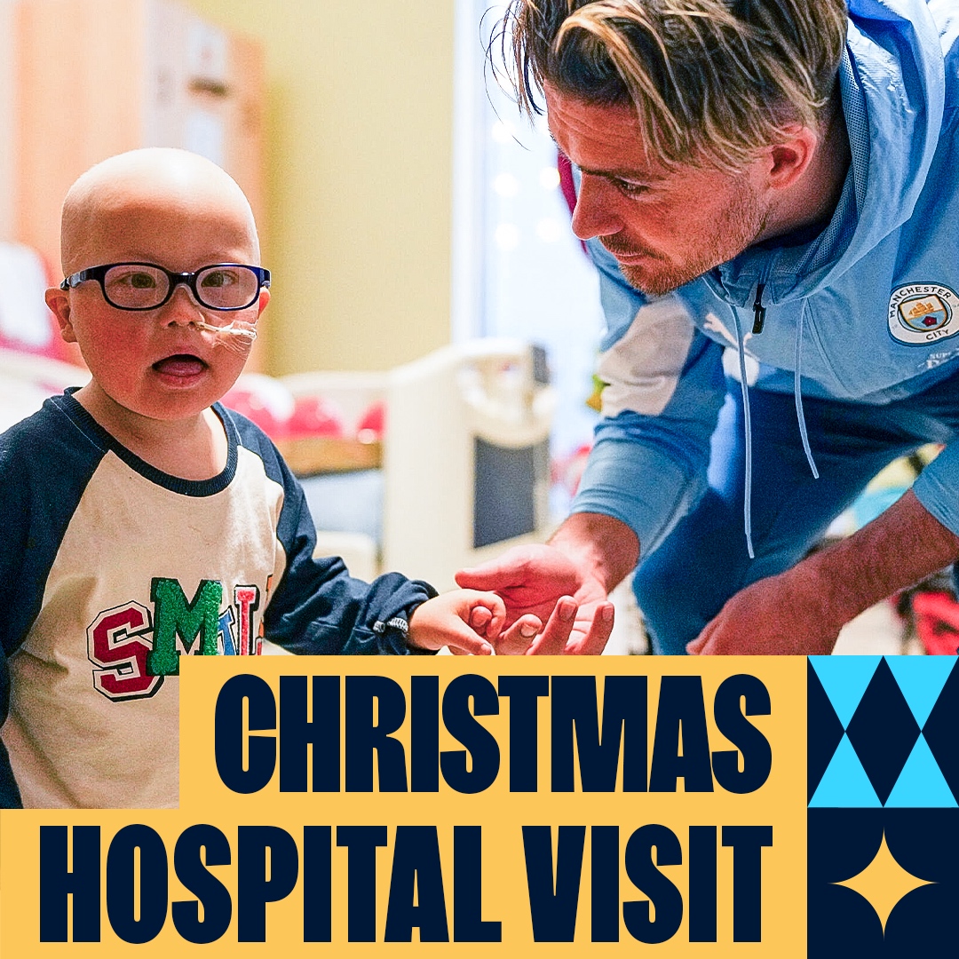 Our Men's team recently paid a visit to the Royal Manchester Children's Hospital to spread some festive cheer and to give out some special gifts 🎁 🩵