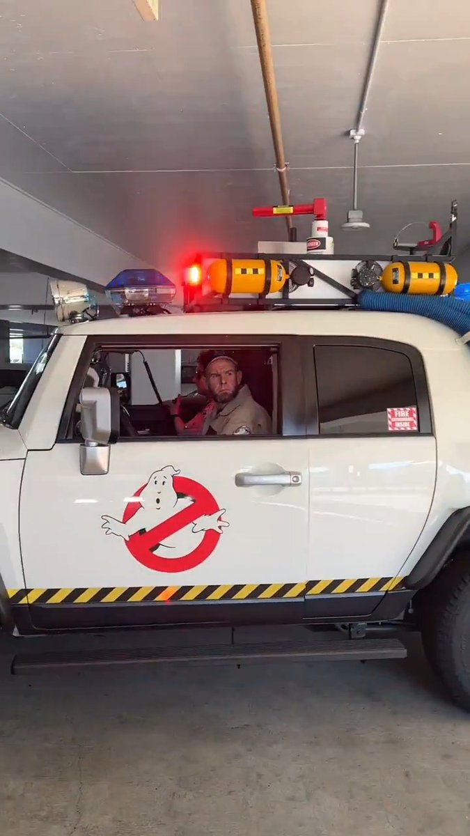 Slimer has re-entered the chat and the LA Ghostbusters are hot on his trail! #Ghostbusters: Frozen Empire is coming soon exclusively to movie theaters.