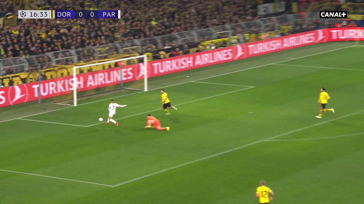 LE SAUVETAGE DE L’ANNÉE DE SÜLE DEVANT MBAPPÉ !!! 😱😱 🎥 CANAL+ Foot
