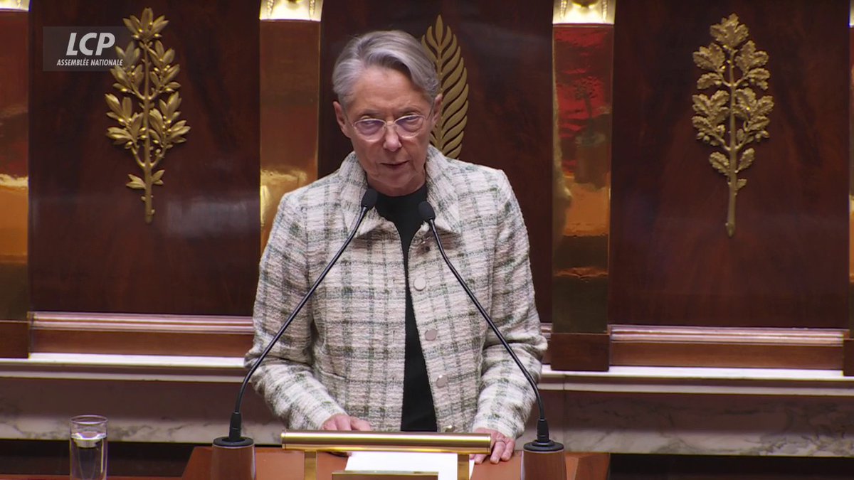 🔴🏛️ Budget : Élisabeth BORNE annonce l'engagement de la responsabilité du gouvernement, en recourant au 49.3, sur la partie "recettes" du projet de loi de finances, en nouvelle lecture, à l'Assemblée nationale. #PLF2024 #DirectAN