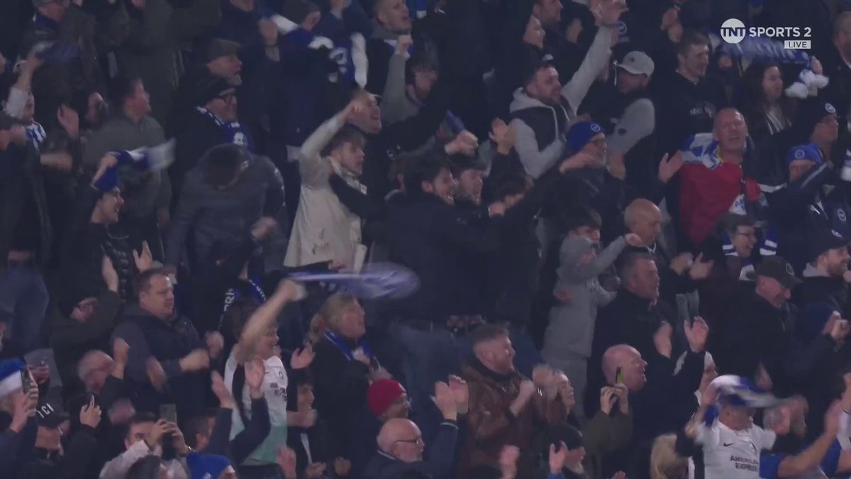 Just look at those full-time SCENES at the Amex! 🤩 Brighton have secured top spot in Group B! 🥇 #UEL