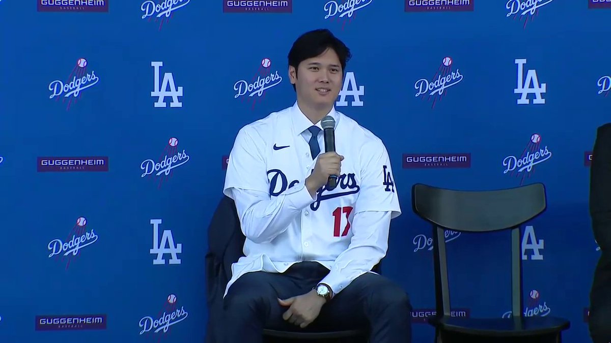 大谷翔平の愛犬の名前は「デコピン」 名前の由来 「デコピンというんですけど、こちら（アメリカ）の人は発音が難しいというか、元の名前がデコイと言ってこちらの人に説明するときは呼びやすいデコイで紹介しています」 #大谷翔平 #ドジャース 🎥FOX Sports: MLB
