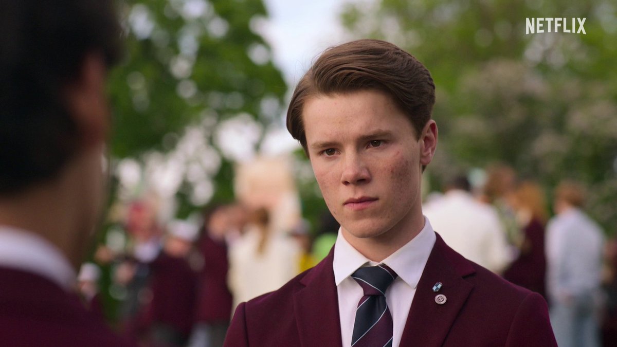Young Royals S3. March 2024. 😱😭🤮💜