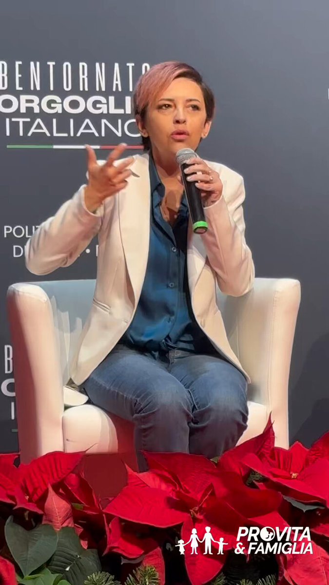 Donne, maternità e amore ♥️ Maria Rachele Ruiu ن ad @Atreju2023