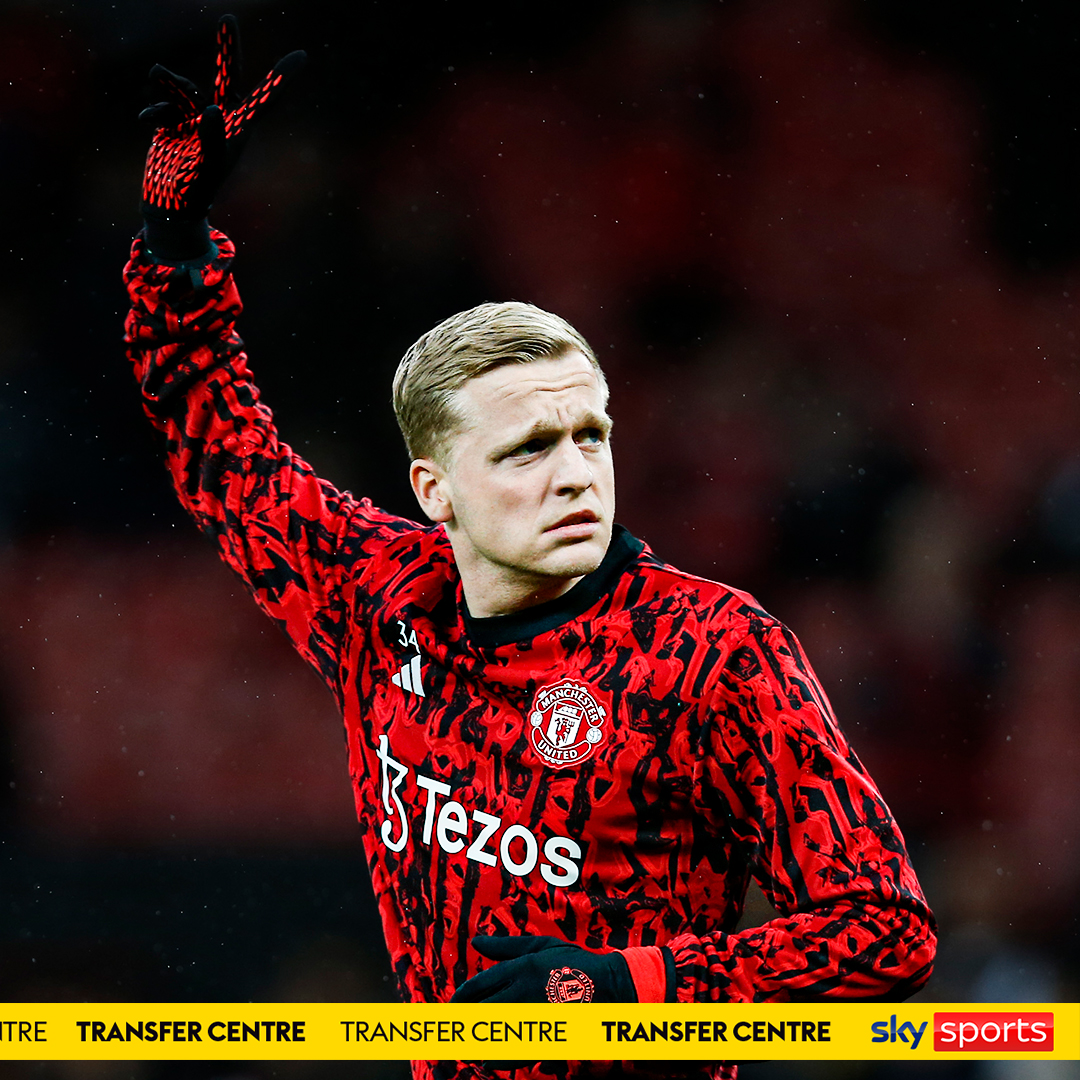 BREAKING: Manchester United midfielder Donny van de Beek has agreed in principle to join Eintracht Frankfurt 🇩🇪 🤝