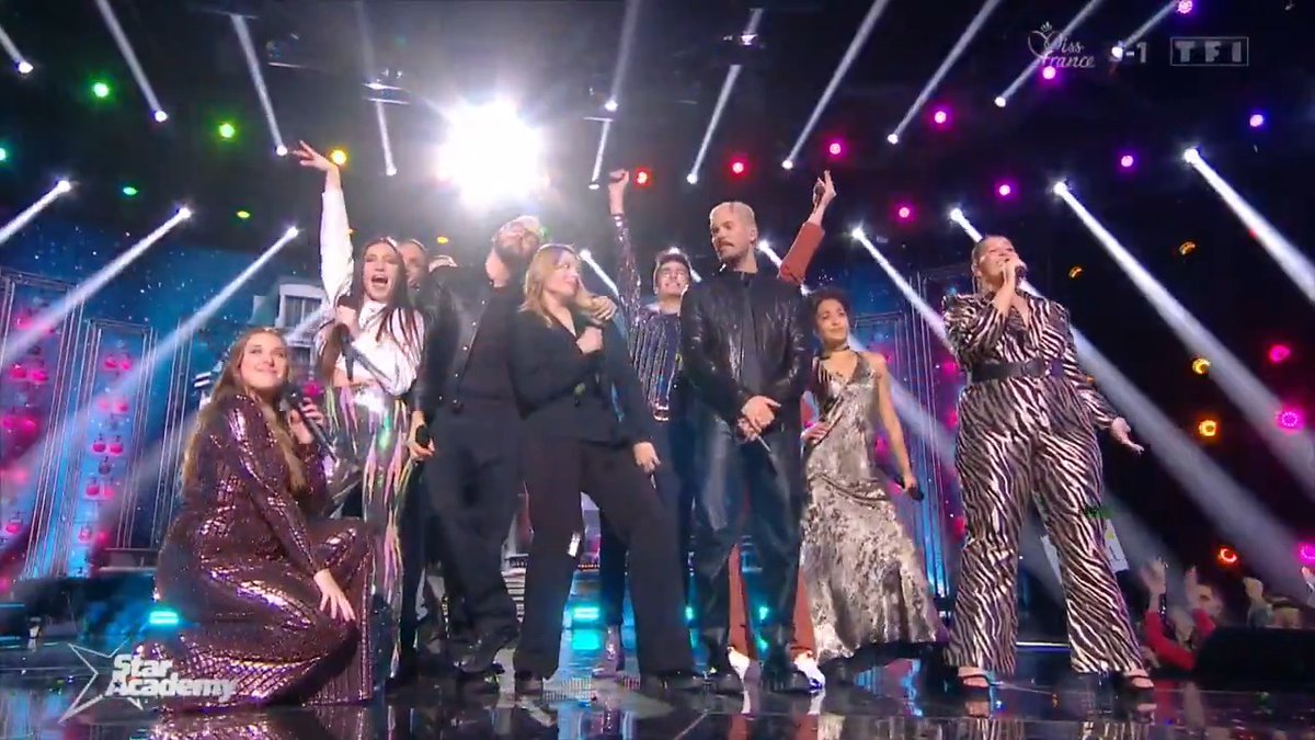Surprise ! Matt Pokora Christophe Willem SANTA rejoignent les académiciens pour un hymne revisité ! 🔥🤩