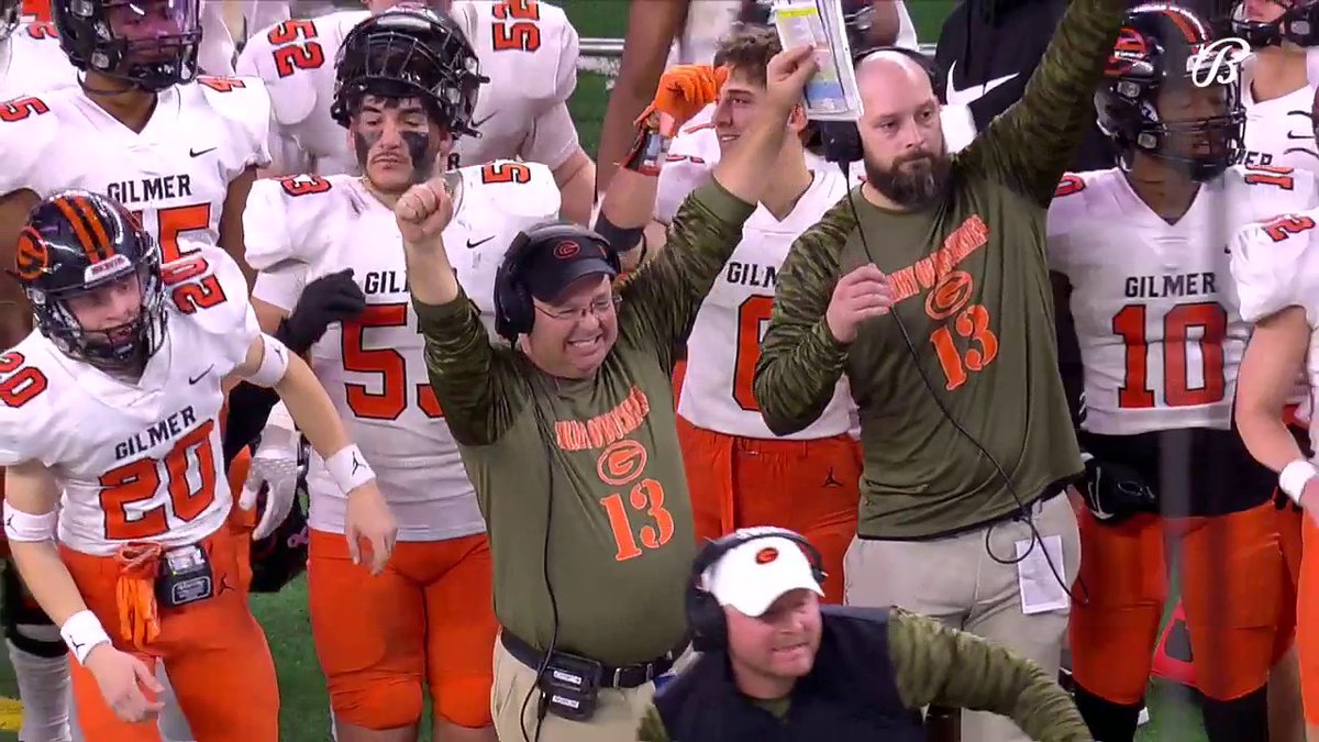 GILMER GETS THE FIRST DOWN 😳 Jack in the Box | #UILState | @BallySports | @UILTexas | GilmerBuckeyeFB | Bellville High School