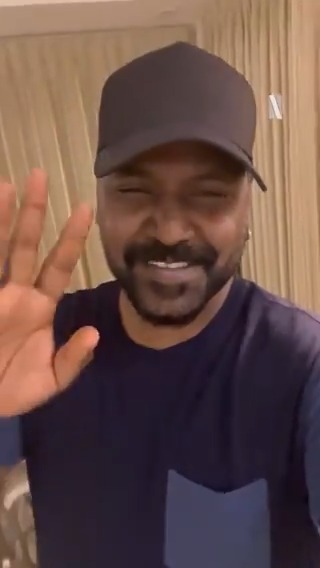 Namma friendly neighbourhood pandyaa padam hero, Alliyus Caesar enum Raghava Lawrence oru message oda vandhurukaaru 🥳😎 Jigarthanda DoubleX is now streaming in Tamil, Telugu, Malayalam, Kannada and Hindi! 🔥🔥 Coming soon in English. #JigarthandaDoubleXOnNetflix