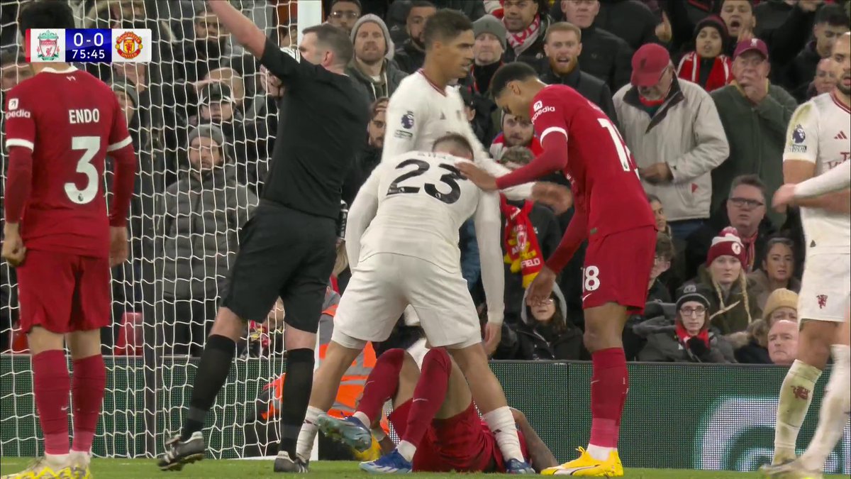 "WHAT HAS NUNEZ STOPPED FOR?" 😲 CHANCE FOR DIAZ!!
