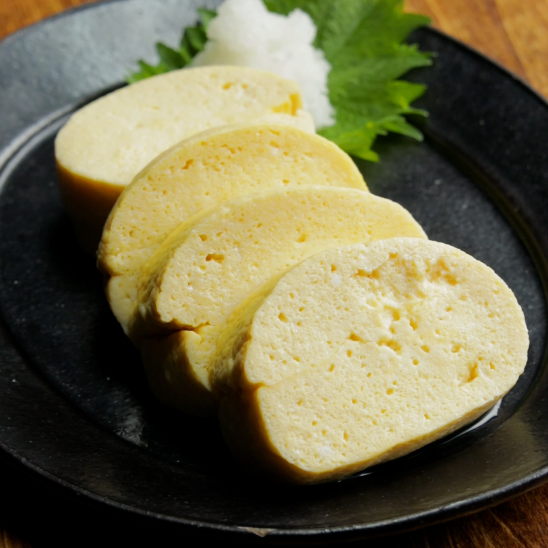 【主材料2つ！】驚くほど簡単な絶品だし巻き風卵の作り方🥢✨ / Japanese-style Omlette #tastyjapan