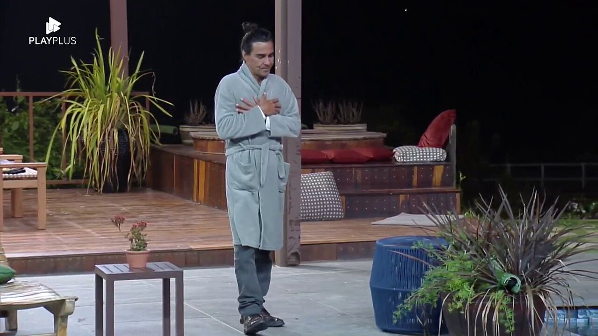 "Rachel Sheherazade tá muito linda e muito bem", elogia André Gonçalves 🎭 🙃 Assine o #PlayPlus e tenha acesso à transmissão 24 horas de #AFazenda com 6 sinais exclusivos: