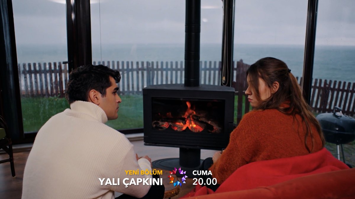"Kendimize yeni bir hayat kuralım desem, sen bu eli tutabilecek misin?" #YalıÇapkını yeni bölüm tanıtımı! Yeni bölüm cuma 20.00'de Star'da! Yalı Çapkını
