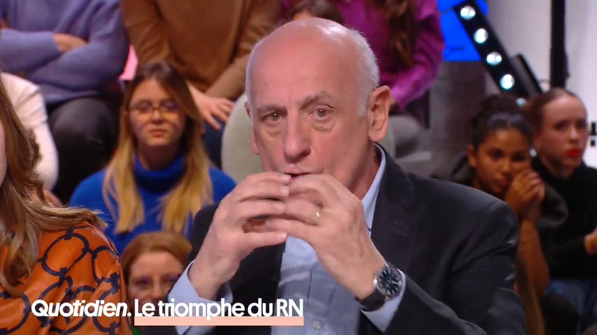 Pour la première fois, c'est du jamais vu, des aides sociales seront conditionnées non pas par le rapport au travail mais par la nationalité : « c'est une République qui change de visage » s'alarme Jean-Michel Aphatie. #Quotidien