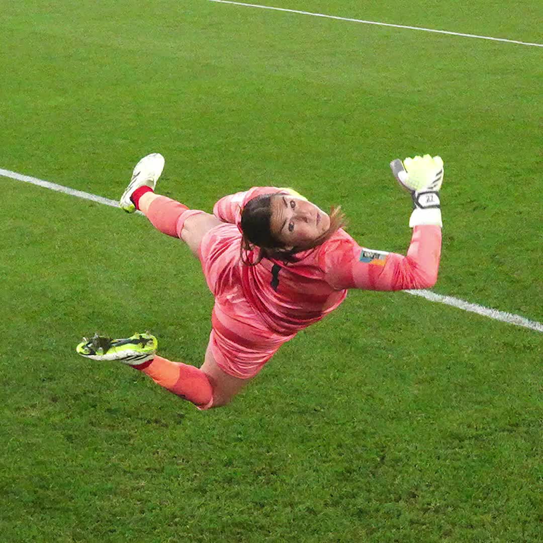 Mary Earps: Queen of Stops. Leader, match winner, game changer - 2023, what a year! 🎉
