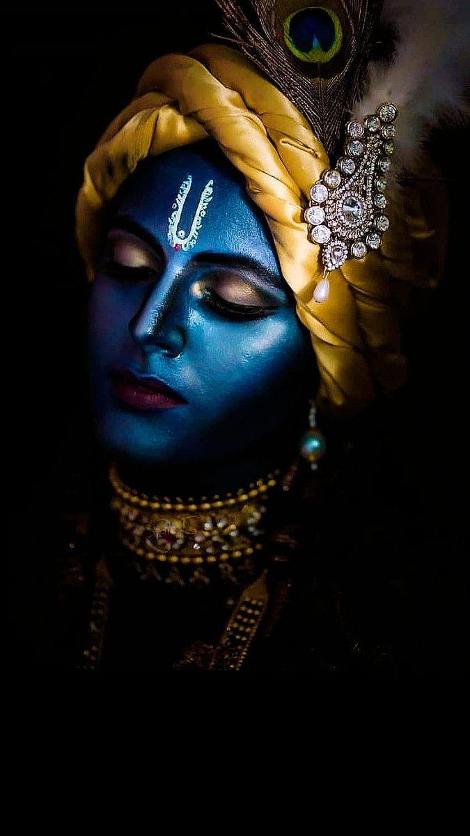 शांत मन वाला व्यक्ति अभावों में भी प्रसन्न रह सकता है। #Gita #GitaLearning #BhagavadGita #DrVivekBindra #BadaBusiness #Spiritual #KrishnaVani