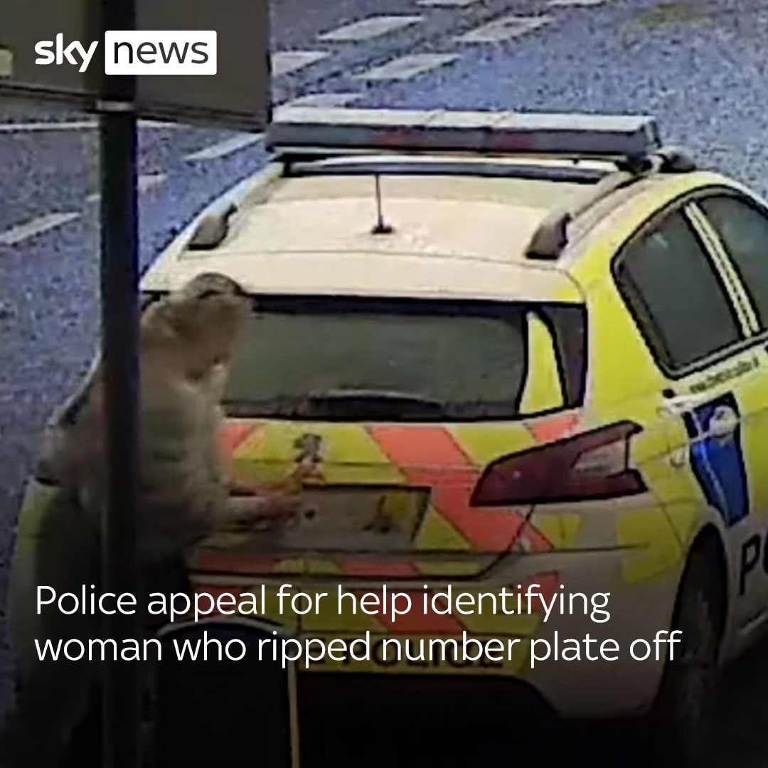 🚓 Police are appealing for help identifying woman who ripped a number plate off a police car. CCTV footage taken at approximately 6.50am on 2 December, shows a woman throwing a plastic bottle at a parked police car in Warrington 🔗