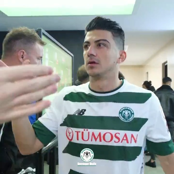 “Bir bilsen, sana olan şu zaafımı…”