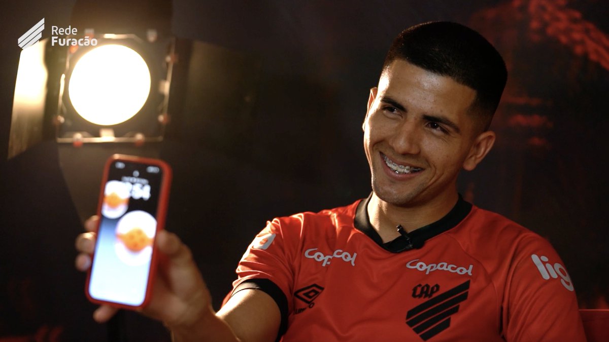 Emocionante ❤️🖤 A história do Mateo Gamarra, nosso novo zagueiro. Veja a entrevista completa na Rede Furacão: 🎥 #Athletico