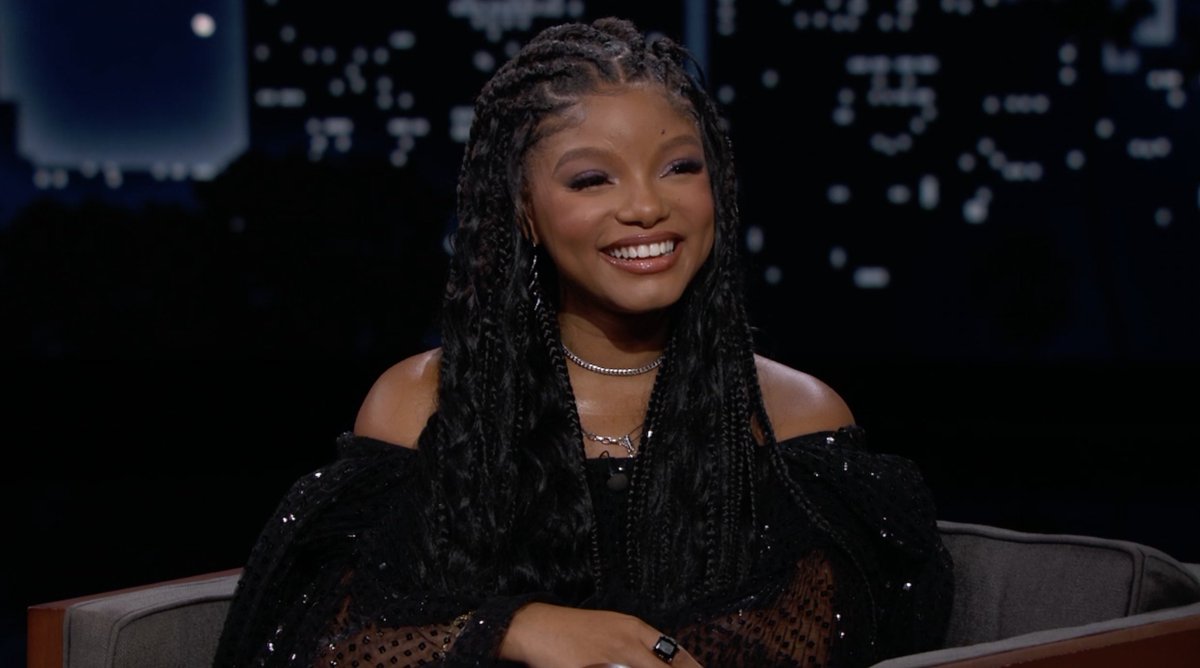How do you Christmas shop for Oprah Winfrey!? Halle